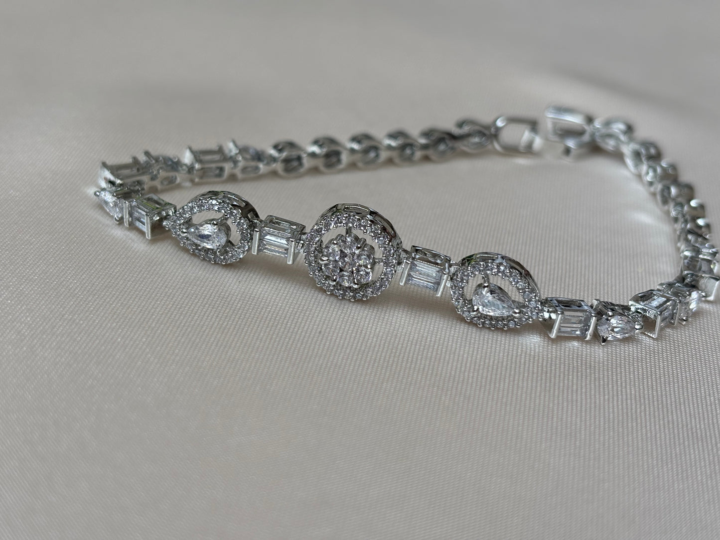 Halo Trio Bracelet